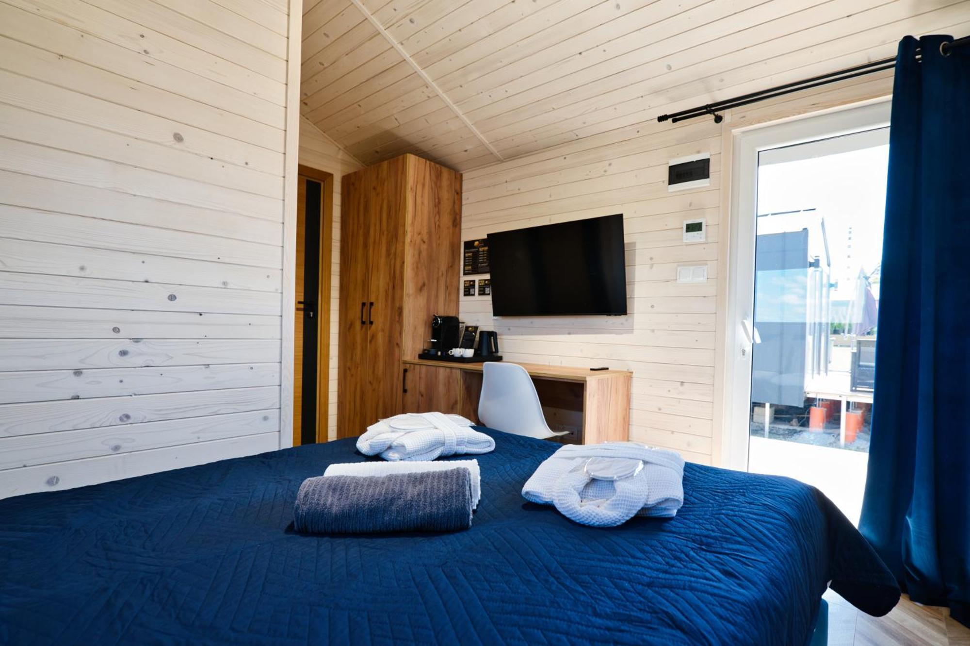 Holiday Park Zator Resort & Spa Екстериор снимка